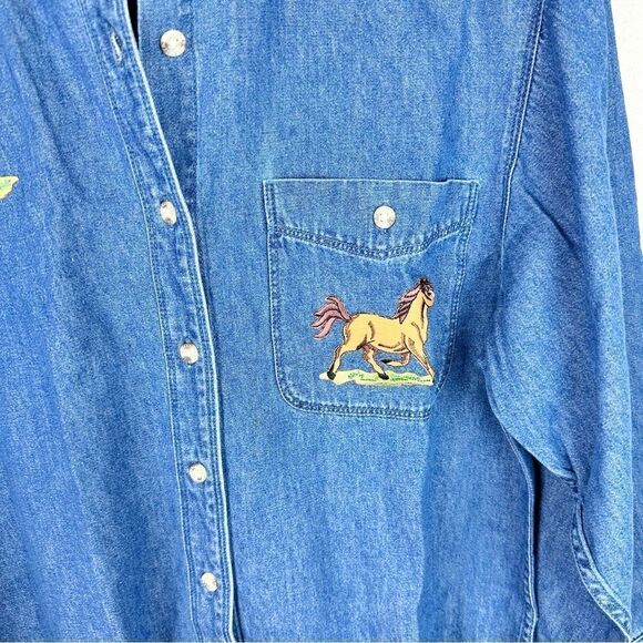 Wrangler Vintage 90s Denim Chambray Button Down Horse Rodeo Embroidered Shirt S - Picture 2 of 6